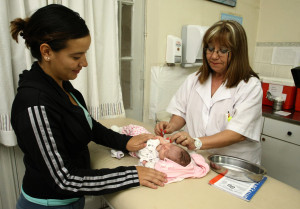 Mendoza, 01-04-14, El ministro de Salud, Matías Roby, presentó la campaña de Vacunación Antigripal.