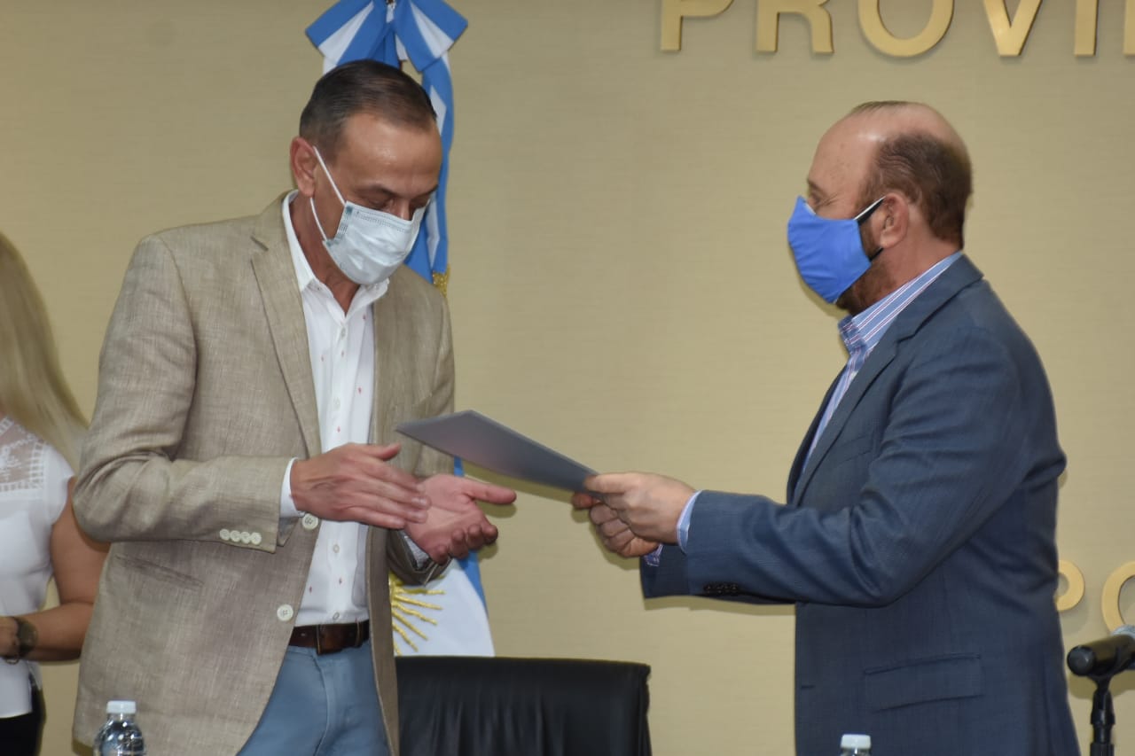 Gildo Insfrán firmó convenio con Vialidad Nacional para la reactivación de la autovía de la RN Nº 11