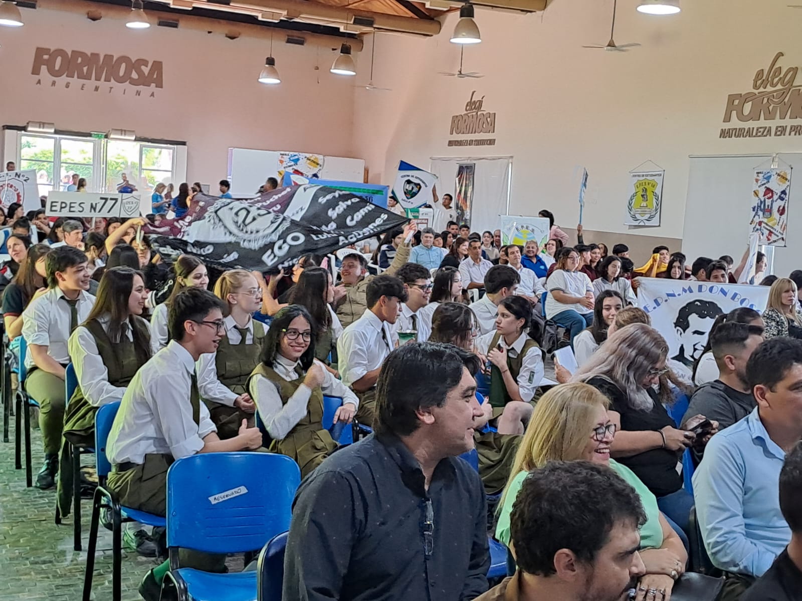 Más de 350 estudiantes secundarios en el lanzamiento de las actividades anuales de la FeCES