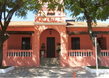 Con una exposición de pintura, inició la cuarta edición de “Una Muestra en el Museo”