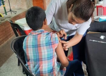 Continúan en el interior de la provincia los operativos de vacunación HPV en las escuelas