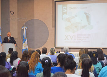 Enfermeros actualizaron e intercambiaron sus conocimientos en el XVI Simposio de Enfermería Integral realizado en HAC