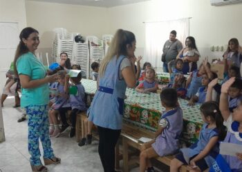 Centro de salud San Antonio dio charla de prevención sobre el dengue en el JIN Nº 12
