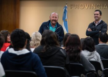 El Gobernador recibió a estudiantes de Clorinda y El Colorado