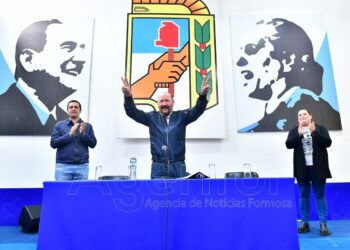 Gildo Insfrán encabezó encuentro en la sede del PJ