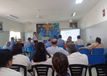 Hospital El Colorado: Representantes de diferentes instituciones de Gobierno se reunieron para seguir fortaleciendo la lucha contra el dengue