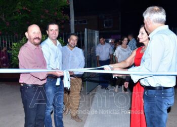 El Gobernador habilitó obras de refacción y ampliación del Registro Civil de Villa Dos Trece