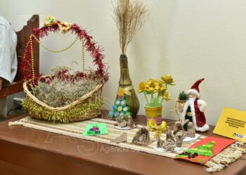 Atractivo taller sobre armado de pesebres y arbolitos de Navidad