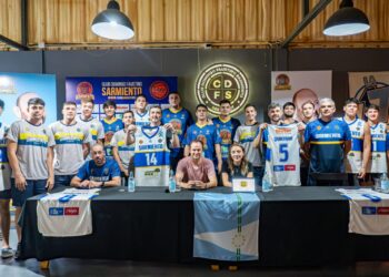 Liga Federal de Básquetbol: Sarmiento presentó oficialmente a su plantel