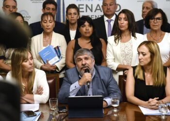 El interbloque de Unión por la Patria insistió en reclamar a Villarruel que convoque a sesión para tratar el DNU 70/23