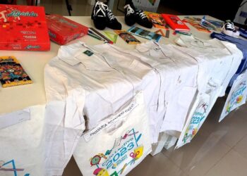 Con antelación al inicio de clases, el Gobierno provincial garantiza la entrega de más de 200 mil kits escolares