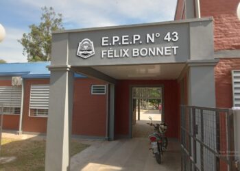 El gobernador Insfrán inaugurará obras educativas en Kilómetro 100 en el inicio de clases