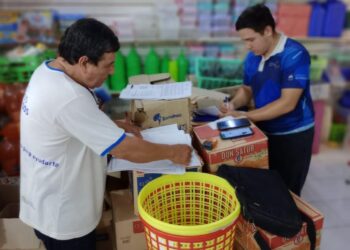 Defensa al Consumidor inició actuaciones contra comercio que exhibía precios de productos en dólares