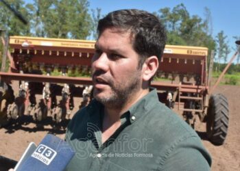 El Gobierno provincial sigue de cerca la crecida del río Pilcomayo y trabaja en brindar asistencia social     