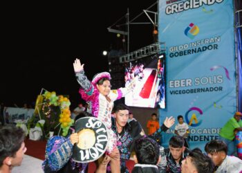 Los Chirigüanos vivió su noche carnestolenda