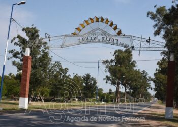 Insfrán saludó a vecinos de Laishí en el 123° aniversario de la localidad