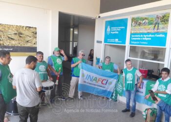 Asamblea por despidos en Instituto de Agricultura Familiar