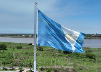 33° aniversario de la creación de la bandera provincial