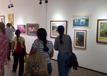 Por alta concurrencia, extendieron muestra artística hasta abril