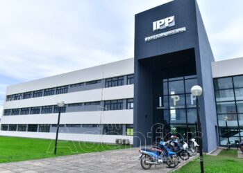 Iniciaron los cursos introductorios de las Tecnicaturas Superiores en Química Industrial y Telecomunicaciones