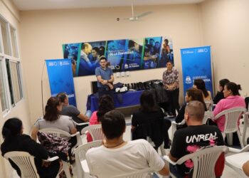 Entrega de indumentaria y equipos de trabajo al Programa de Protección Integral a Niños y Adultos en situación de calle