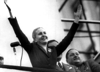 El gobernador Insfrán recordó el natalicio de Evita
