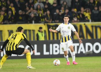 Con Lovera en cancha, Central perdió ante Peñarol y se quedó sin Libertadores