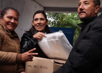 Entrega de cajas alimentarias y taller saludable para familias aborígenes en la ciudad de Formosa