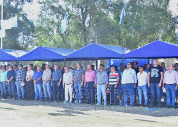 El gobernador Insfrán asistió a la final del Campeonato Interprovincial del Petróleo