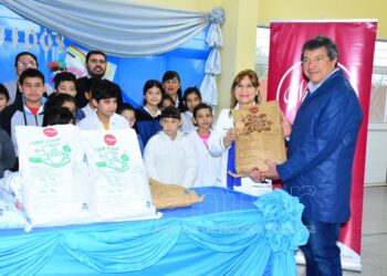 Concluyó este martes la entrega de alimentos Nutrifor a escuelas de Capital