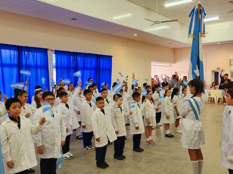 Estudiantes del cuarto grado de la EPEP N° 380