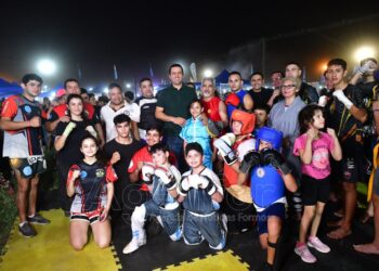 El Vicegobernador inauguró las capacitaciones en costura, tejido a crochet y cestería
