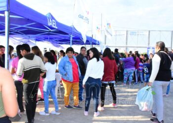Vecinos del barrio Lote 110 fueron beneficiados con diversas prestaciones