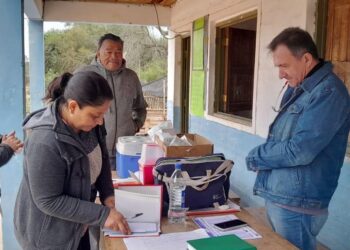 El Hospital de Los Chiriguanos refuerza cada semana el seguimiento de la salud de los vecinos de la zona