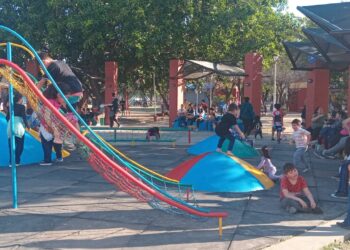 Las familias disfrutaron de una divertida tarde en el Paraíso de los Niños