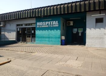 La guardia del Hospital de la Madre y el Niño con alta demanda: Cien pacientes por día