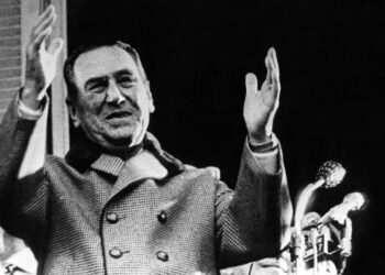 El gobernador Insfrán recordó a Perón en el 50° aniversario de su fallecimiento