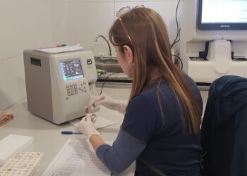 Alrededor de 1900 pacientes por mes son atendidos en el servicio de laboratorio del Hospital Distrital de Laguna Blanca