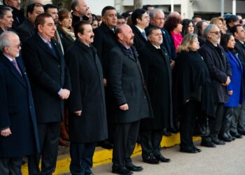 El gobernador Insfrán presidió el acto conmemorativo del Día de la Independencia