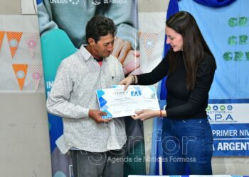 El IAPA entregó certificados de especialización laboral a sus usuarios