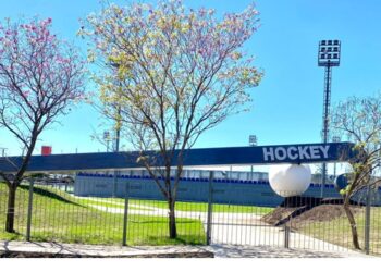 El gobernador Insfrán inaugurará las canchas de pádel y hockey de césped sintético