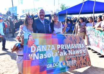 El gobernador Insfrán saludó a las mujeres indígenas de Formosa en su día