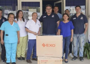 Efectores sanitarios del centro oeste de la provincia recibieron nuevos equipos informáticos