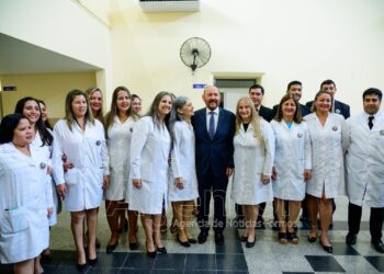 El gobernador Insfrán saludó a los maestros y las maestras en su día