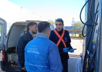 Defensa al Consumidor, junto a técnicos del INTI, continúa con la verificación en surtidores de combustible