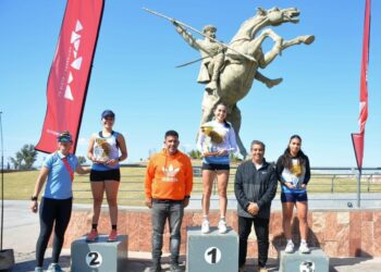 Lara Cubilla, la joven deportista formoseña que se destaca como un ícono del pentatlón moderno a nivel nacional