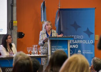 Médicas especialistas de España destacaron el nivel de la salud pública de la provincia