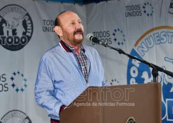 Insfrán: “Todas las adversidades que se puedan presentar las vamos a sortear unidos, organizados y solidarios”