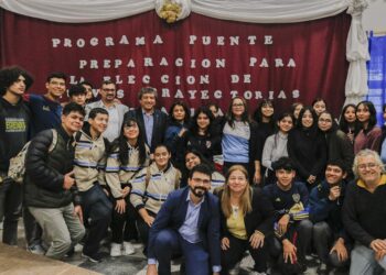 Programa Puente: “Es una herramienta que ayudará a los jóvenes que aún no decidieron qué estudiar”
