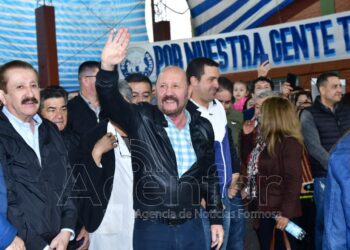 “Estamos muy felices de poder recibir al Gobernador, en el operativo más solidario que puede existir en la provincia y a nivel nacional”, destacan desde Pirané